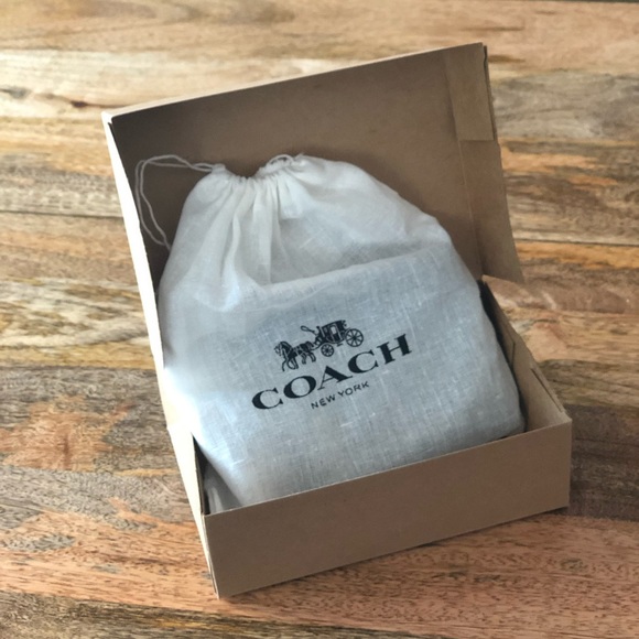 LAST CALL- Coach 3-in-1 Wallet STEAL OF A DEAL! - Picture 6 of 7